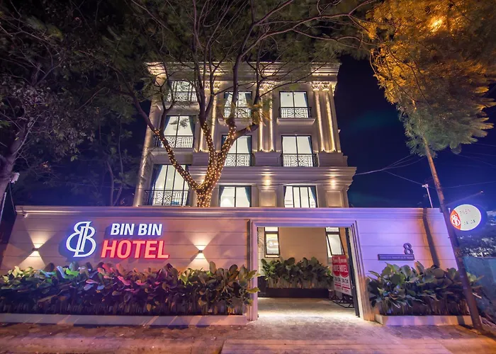 Bin Bin Hotel 11 Near Island Diamond